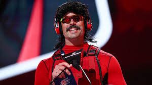 Wie Dr Disrespect außerhalb des Kostüms wirklich aussieht